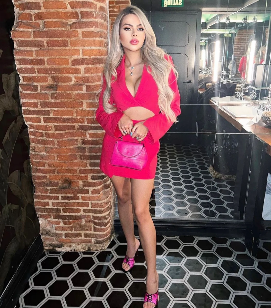 Martina escort in Hamburg