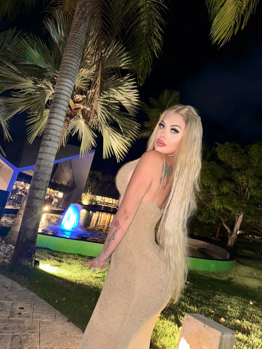 Mia escort in Bremen