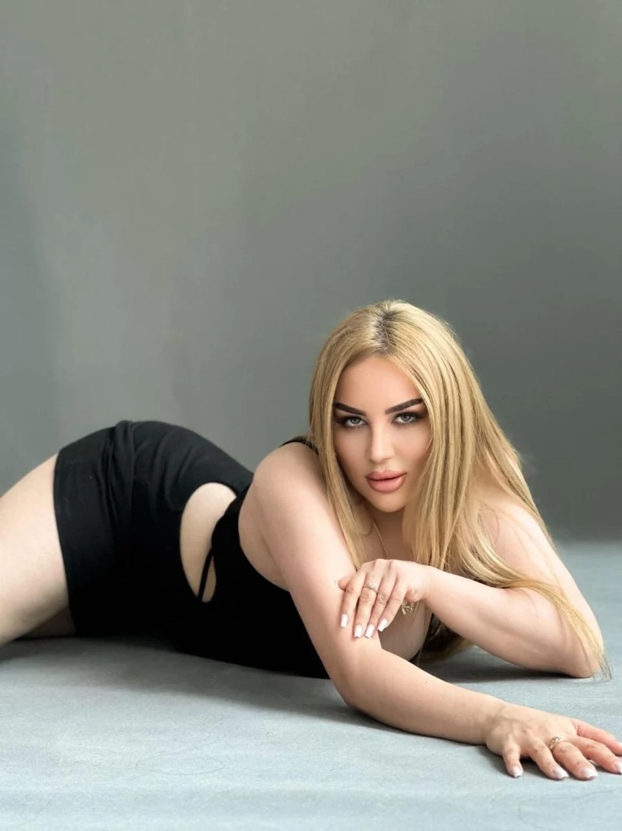 Mirabella escort in Bremen