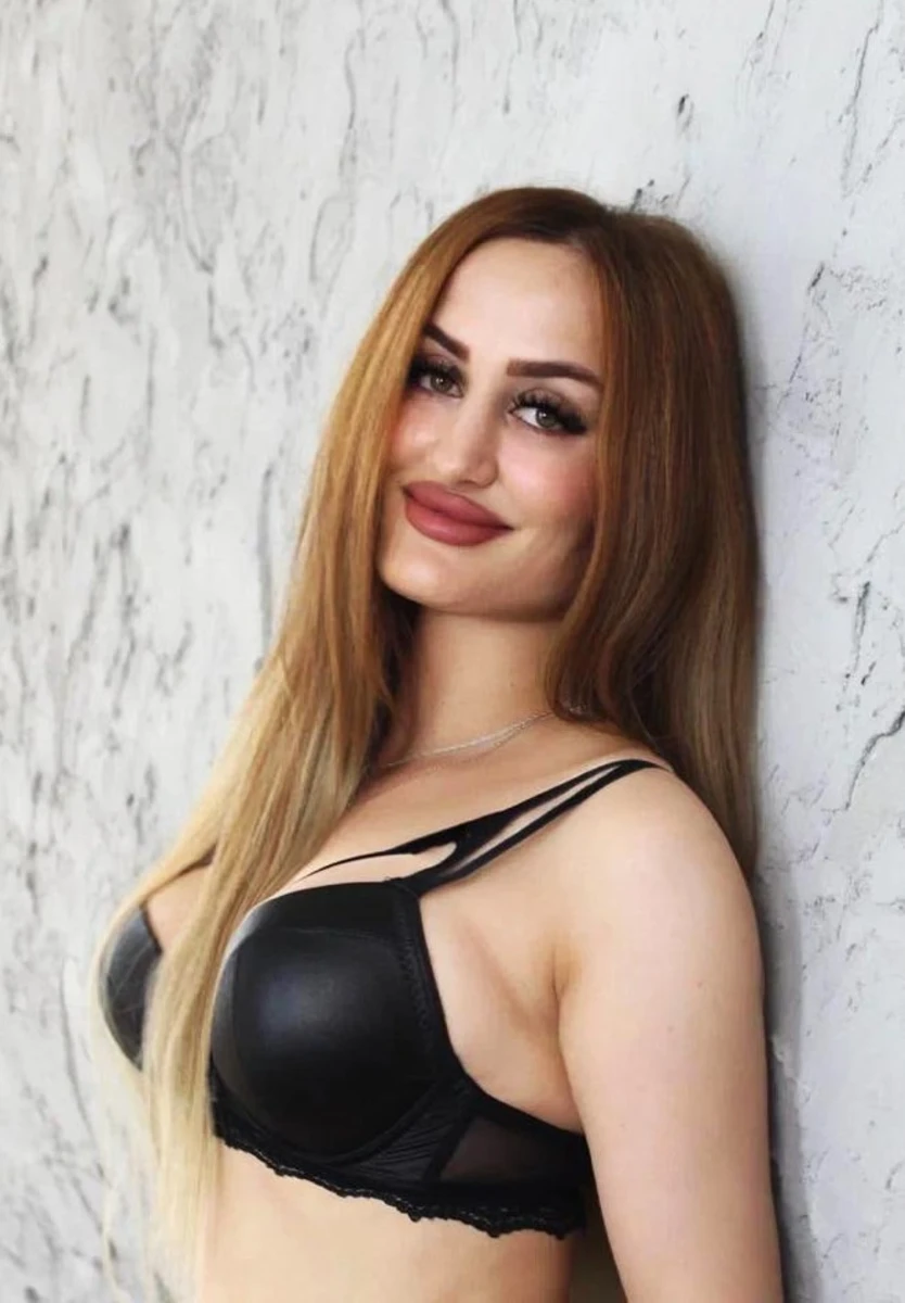 Monika escort in Düsseldorf