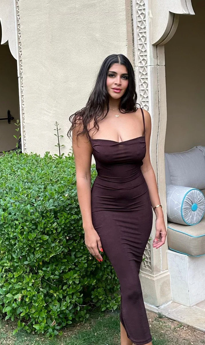 Nayla escort in Regensburg