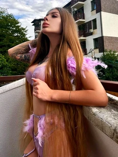 Nika escort in Düsseldorf