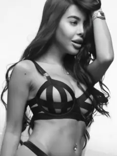 Nina escort in Cologne