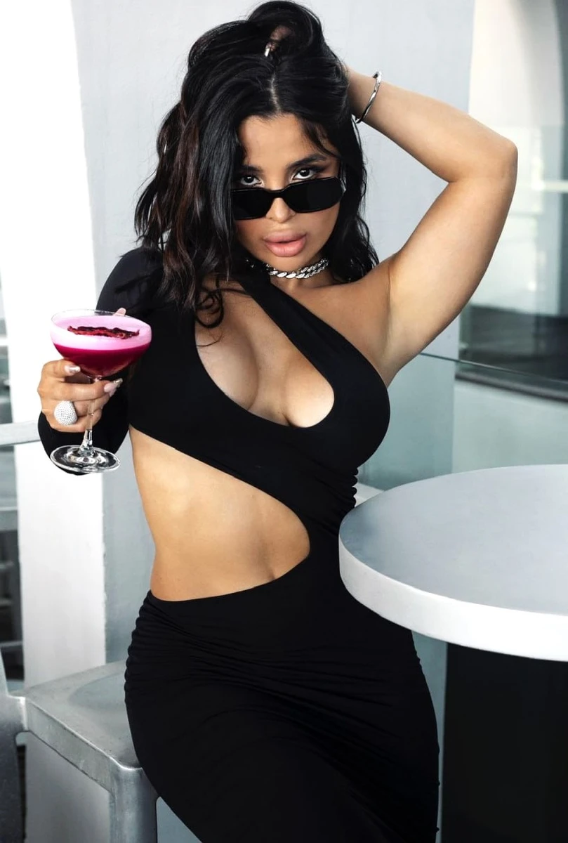 Nita escort in Düsseldorf