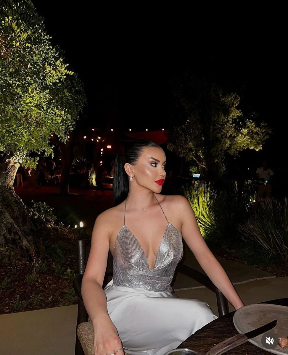 Nora escort in Bremen