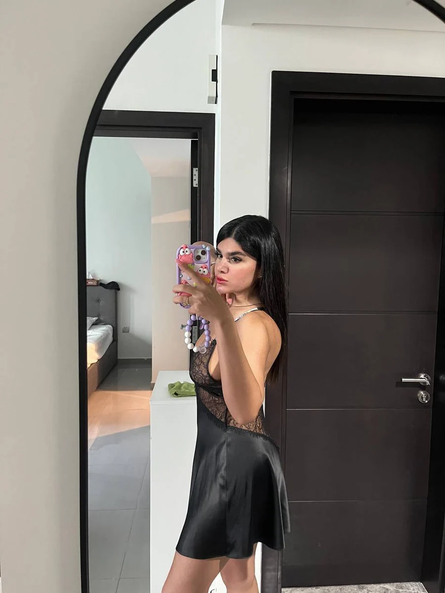 Noshika escort in Nuremberg