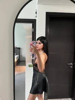 Noshika escort in Nuremberg