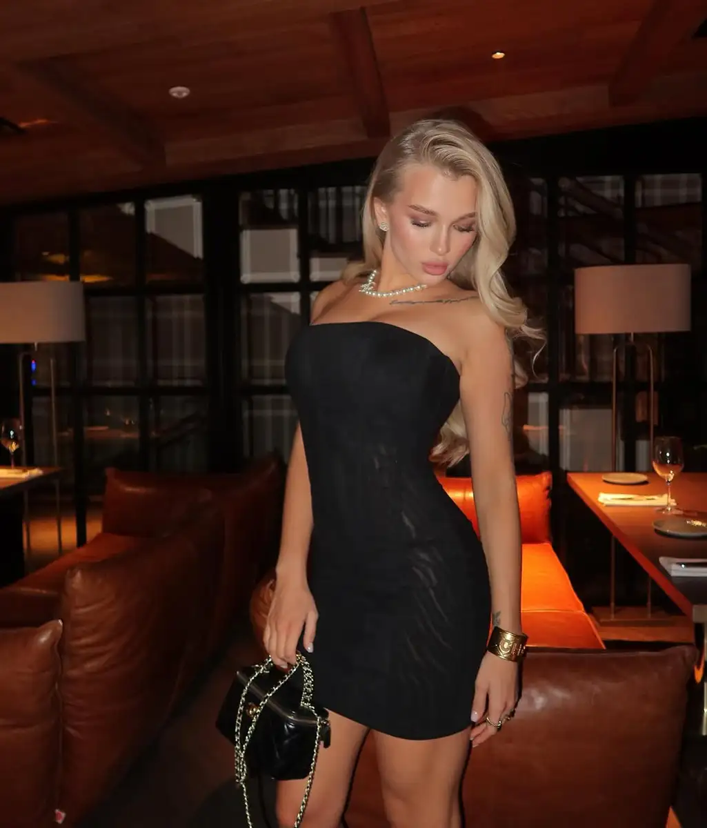 Olivia escort in Berlin