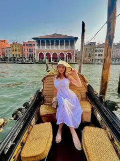 Penelope escort in Berlin