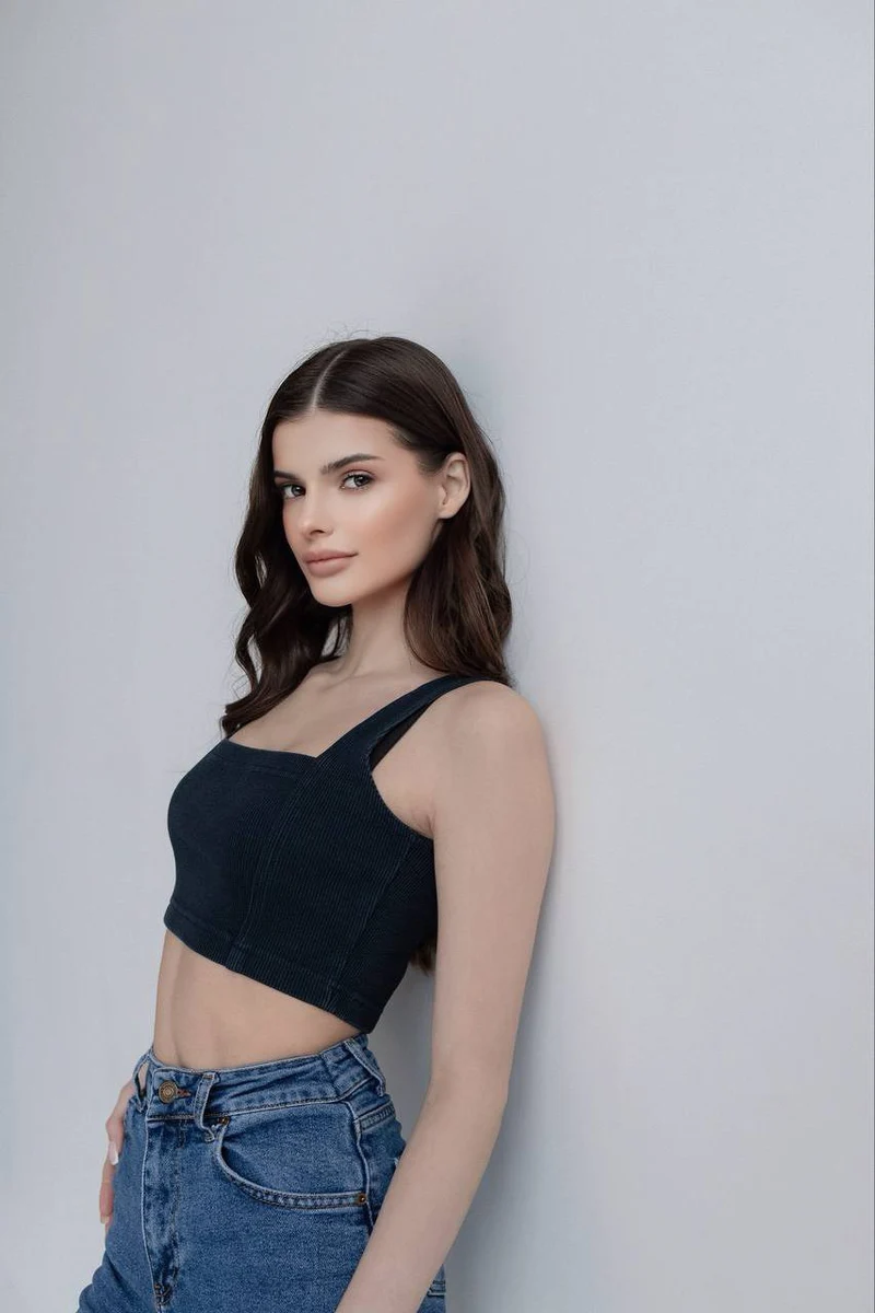 Renata escort in Hanover