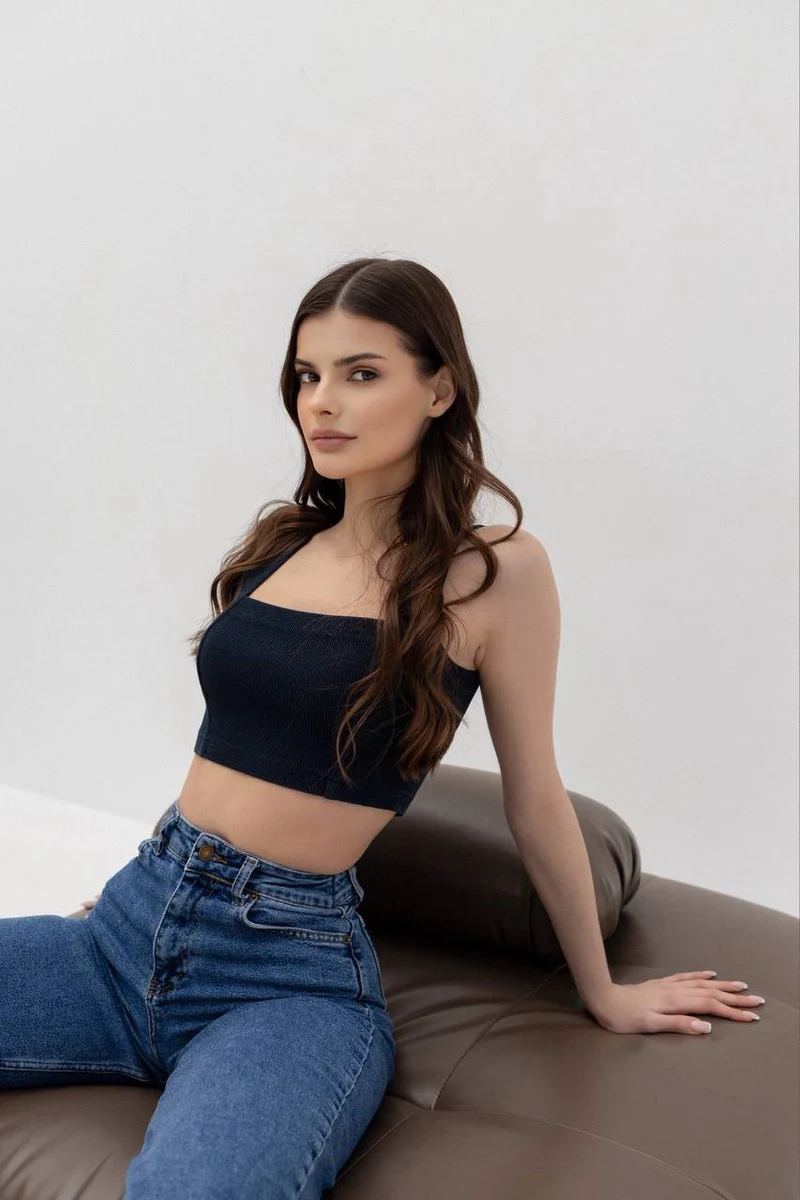 Renata escort in Hanover