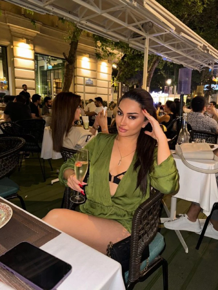 Rose escort in Nuremberg