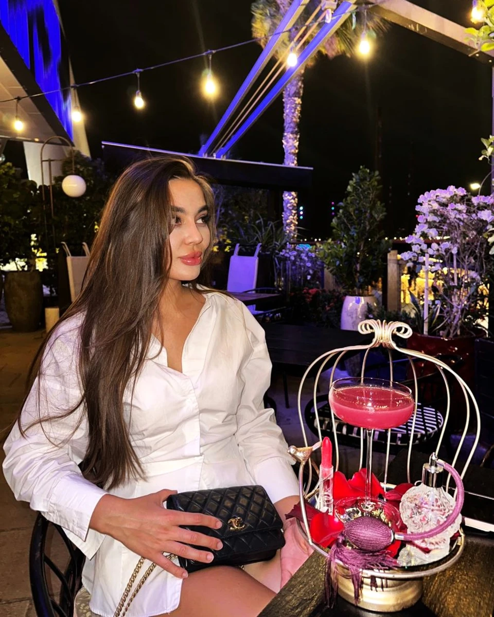 Samira escort in Frankfurt