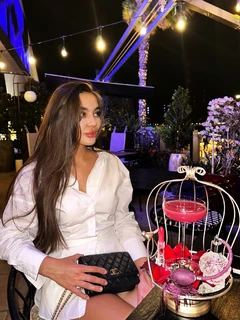 Samira escort in Frankfurt