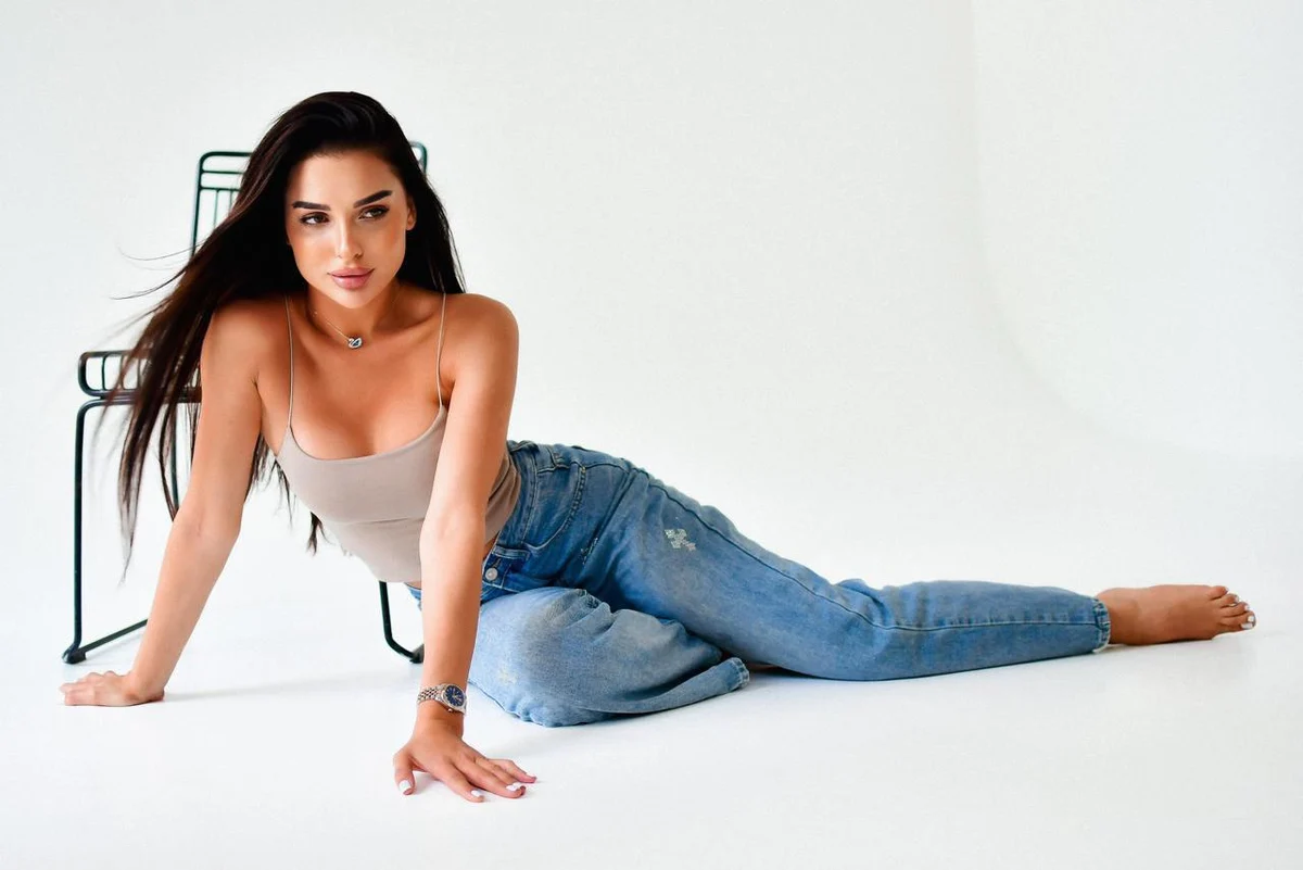 Shella escort in Bremen