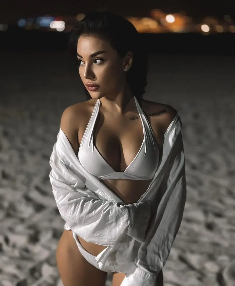 Sienna escort in Hanover