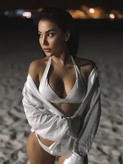 Sienna escort in Hanover