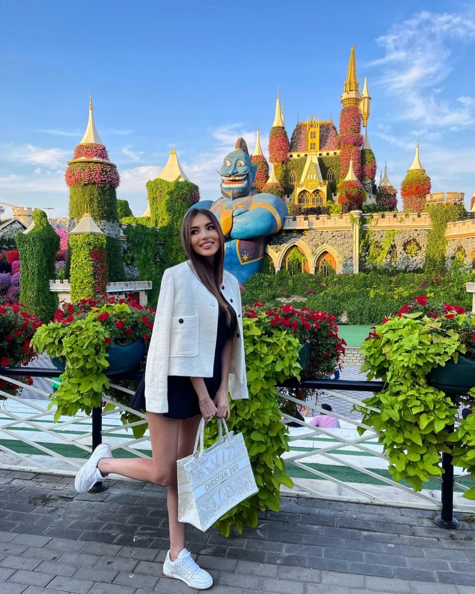 Simona escort in Hamburg