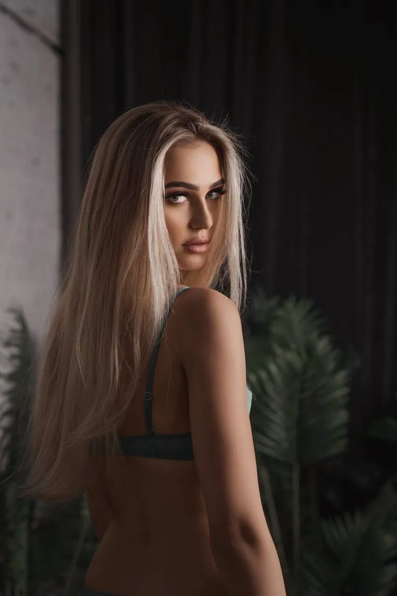 Solenne escort in Stuttgart