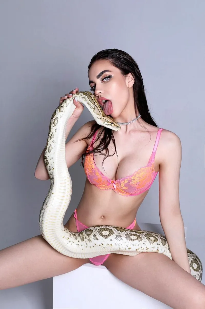 Thalia escort in Stuttgart