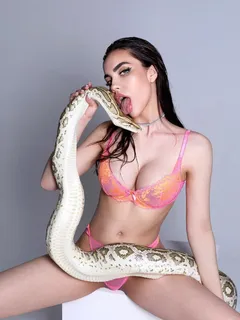 Thalia escort in Stuttgart