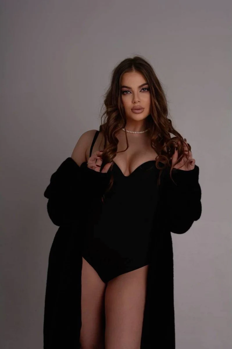 Thyra escort in Stuttgart