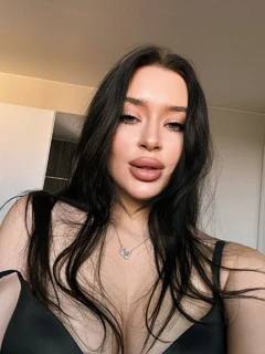 Wynona escort in Stuttgart