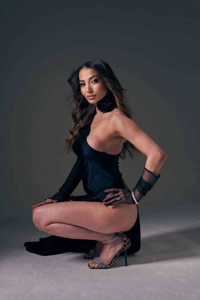 Zahara escort in Stuttgart