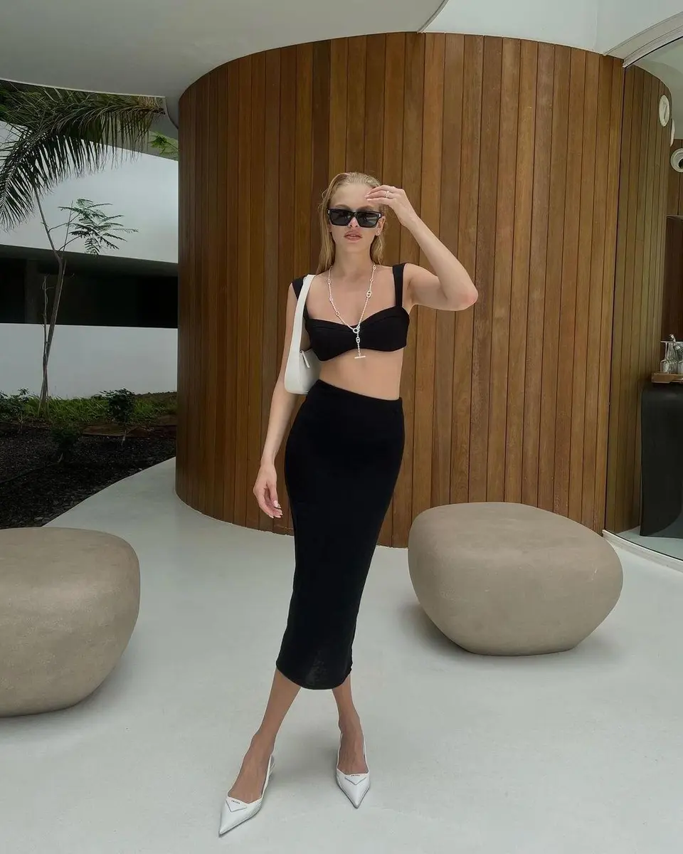 Zinnia escort in Berlin