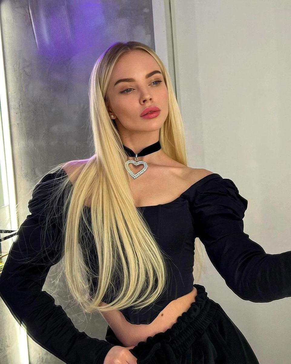 Zoelle escort in Berlin