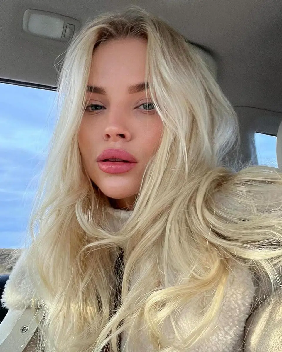 Zoelle escort in Berlin