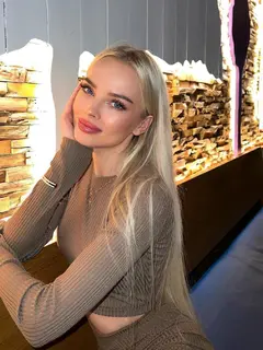 Zoelle escort in Berlin