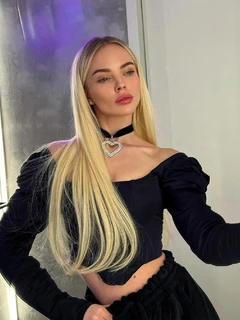 Zoelle escort in Berlin