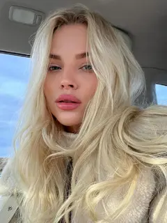 Zoelle escort in Berlin
