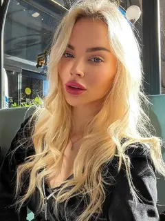 Zoelle escort in Berlin